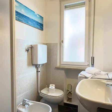 200 Mt Dal Mare - Due Balconi E Vista Sul Mare Διαμέρισμα