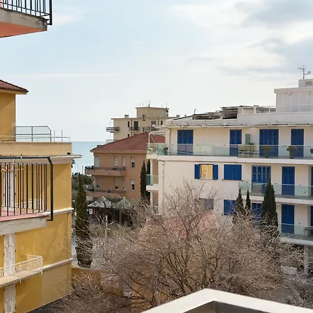 200 Mt Dal Mare - Due Balconi E Vista Sul Mare * Pietra Ligure