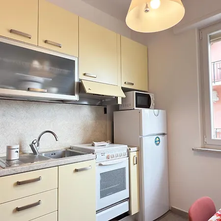 200 Mt Dal Mare - Due Balconi E Vista Sul Mare Apartman Pietra Ligure