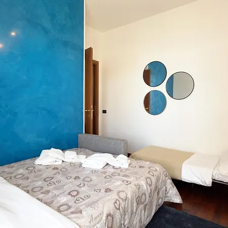 200 Mt Dal Mare - Due Balconi E Vista Sul Mare Apartamento *