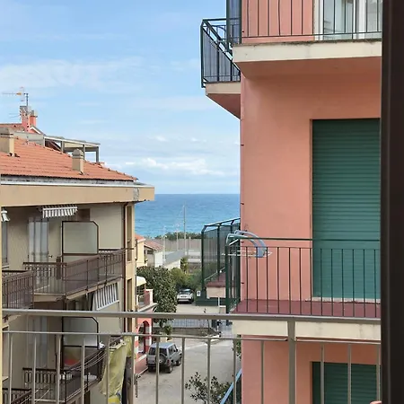 200 Mt Dal Mare - Due Balconi E Vista Sul Mare *