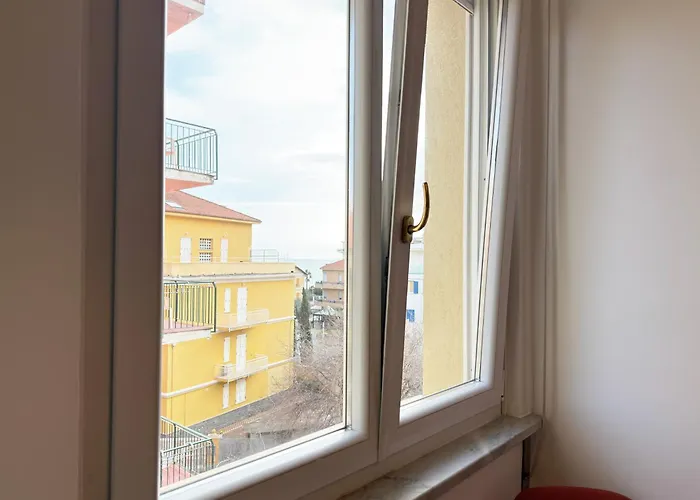 200 Mt Dal Mare - Due Balconi E Vista Sul Mare