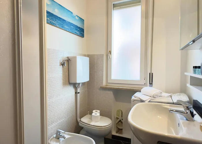 200 Mt Dal Mare - Due Balconi E Vista Sul Mare 公寓